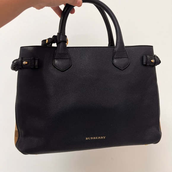 Burberry navy and Tan Satchel tote bag - Picture 1 of 6